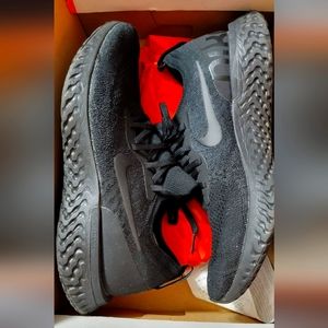 Mens 11 Nike epic react Flyknit
